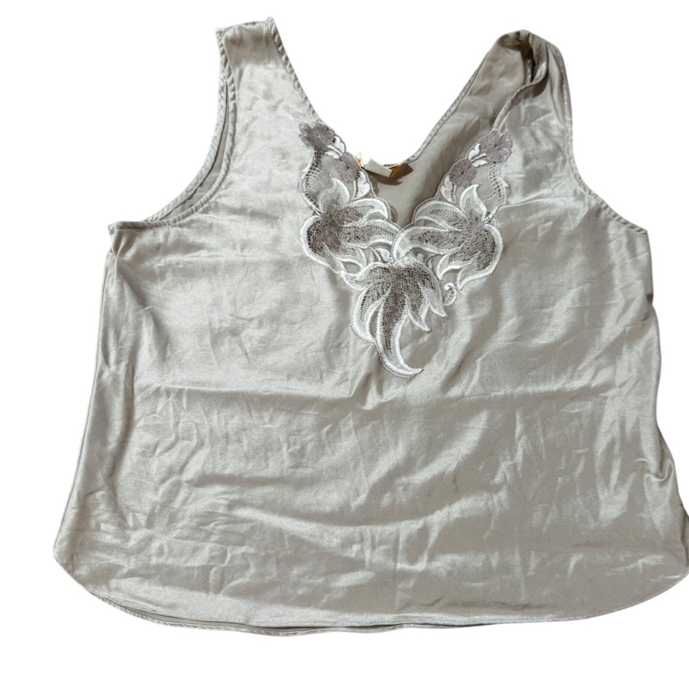 Kia Silk Camisole Top Womens Small Beige‎ Excellent Lace Trim V-Neck Sleeveless